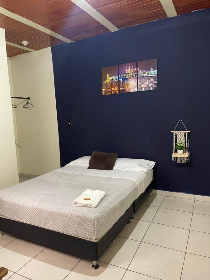 Otono Hostel Сан-Хиль Экстерьер фото