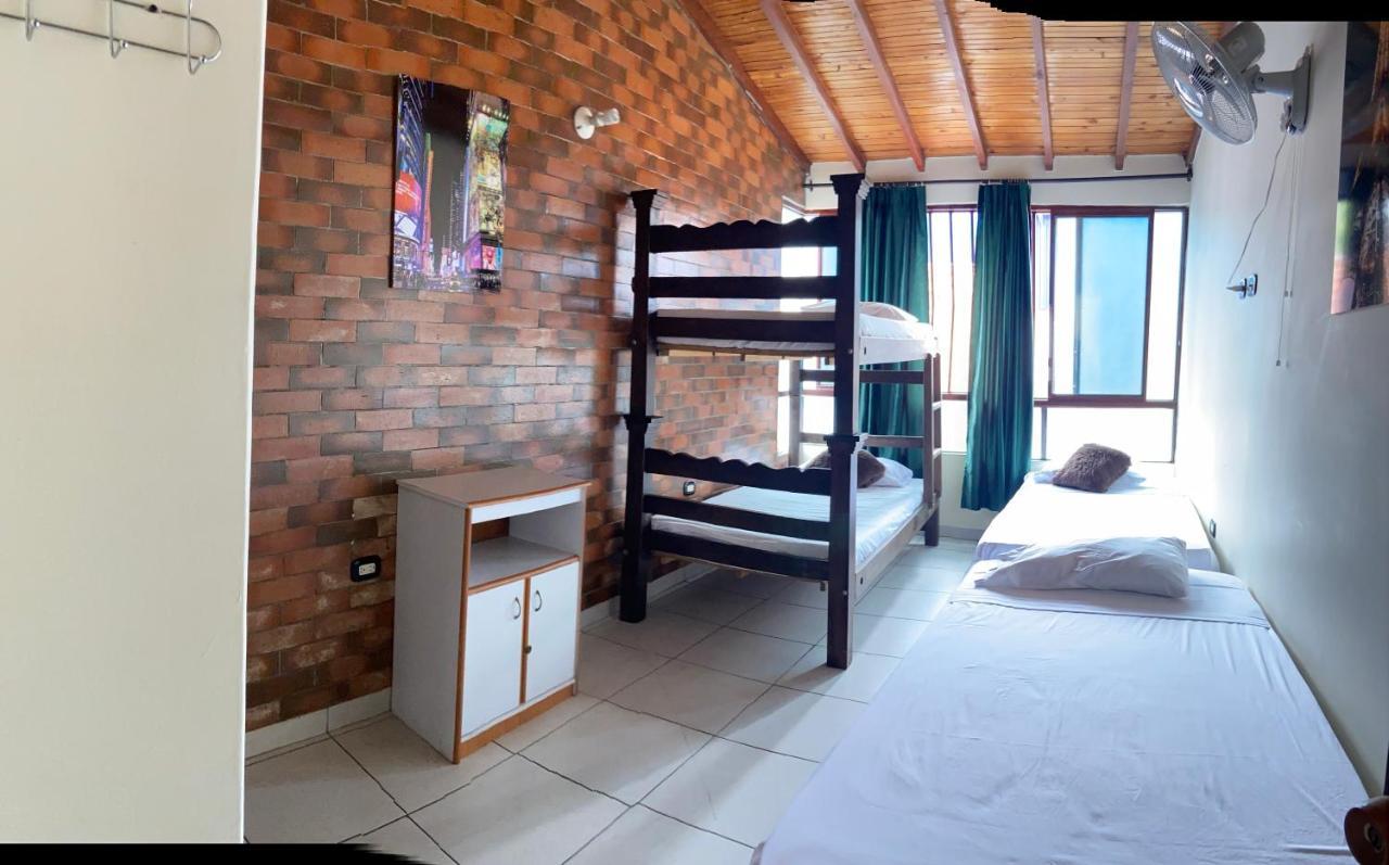 Otono Hostel Сан-Хиль Экстерьер фото