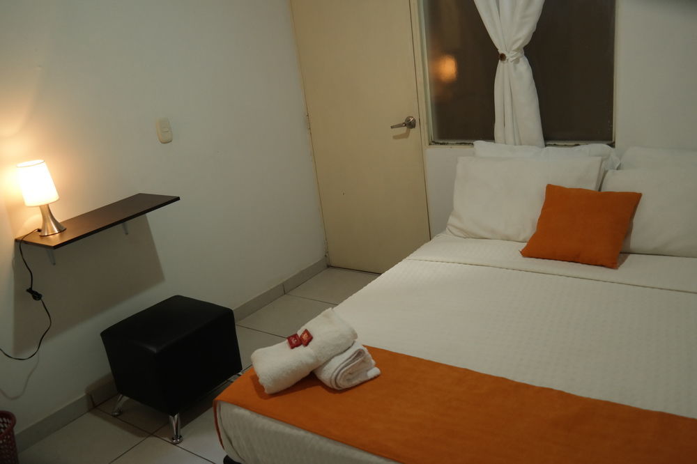 Otono Hostel Сан-Хиль Экстерьер фото